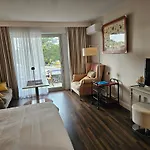 Classe 3 Etoiles, Chiberta Ocean Golf Surf * Anglet