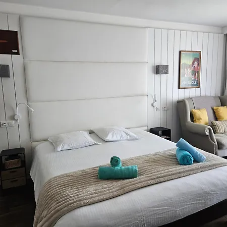 Classé 3 étoiles, Chiberta Ocean Golf Surf *